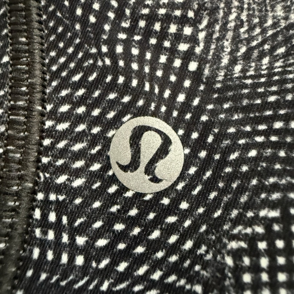 Lululemon Time To Sweat Crop 23" Size 10 Velocity‎ Mesh Black LW6AX8S Pockets! - Picture 3 of 9
